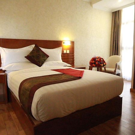 Marcen Addis Hotel Екстериор снимка
