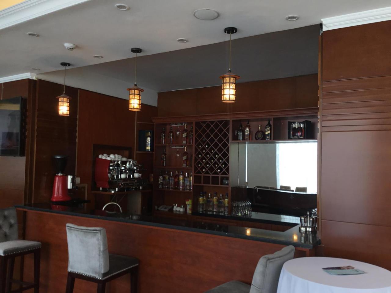 Marcen Addis Hotel Екстериор снимка