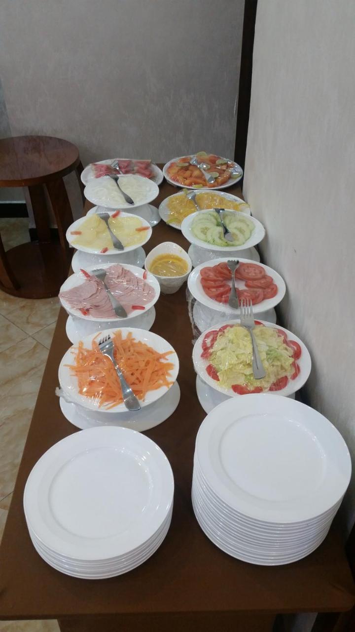 Marcen Addis Hotel Екстериор снимка