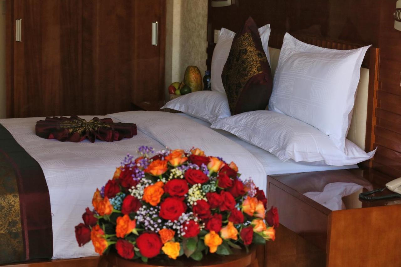 Marcen Addis Hotel Екстериор снимка