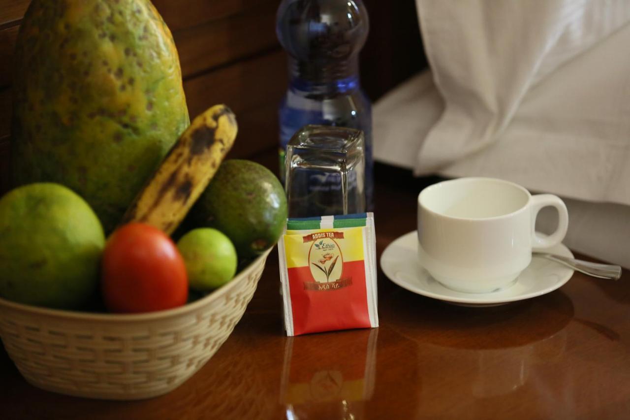 Marcen Addis Hotel Екстериор снимка