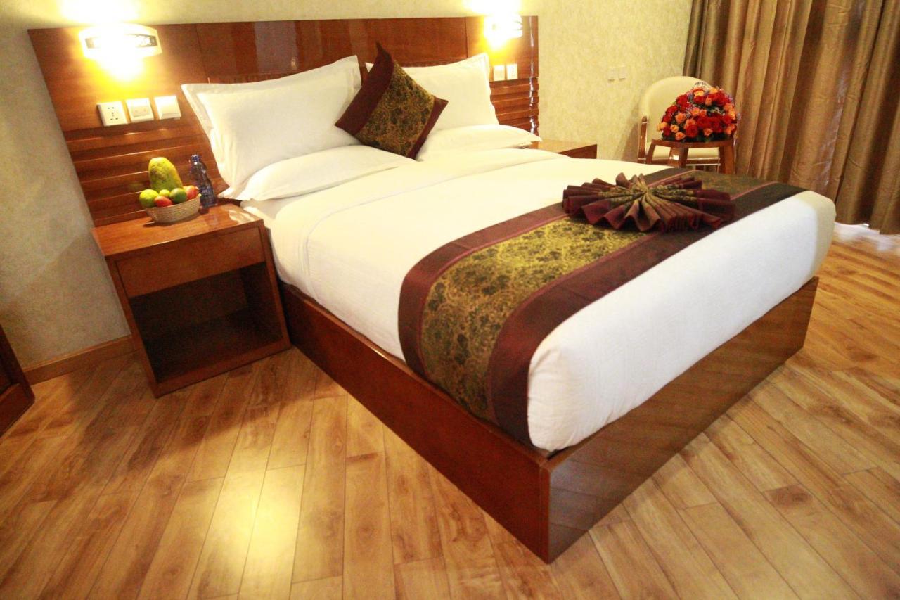 Marcen Addis Hotel Екстериор снимка